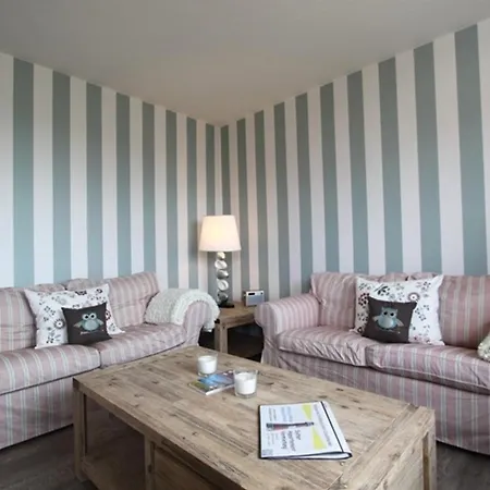 Strandeule Appartement *